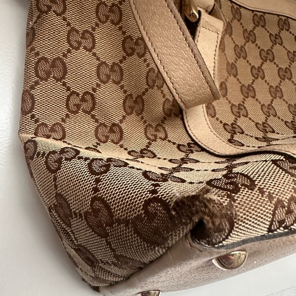 Authentic Gucci GG Canvas Tote Bag – Classic Monogram – Tan Leather Trim - Picture 9 of 15